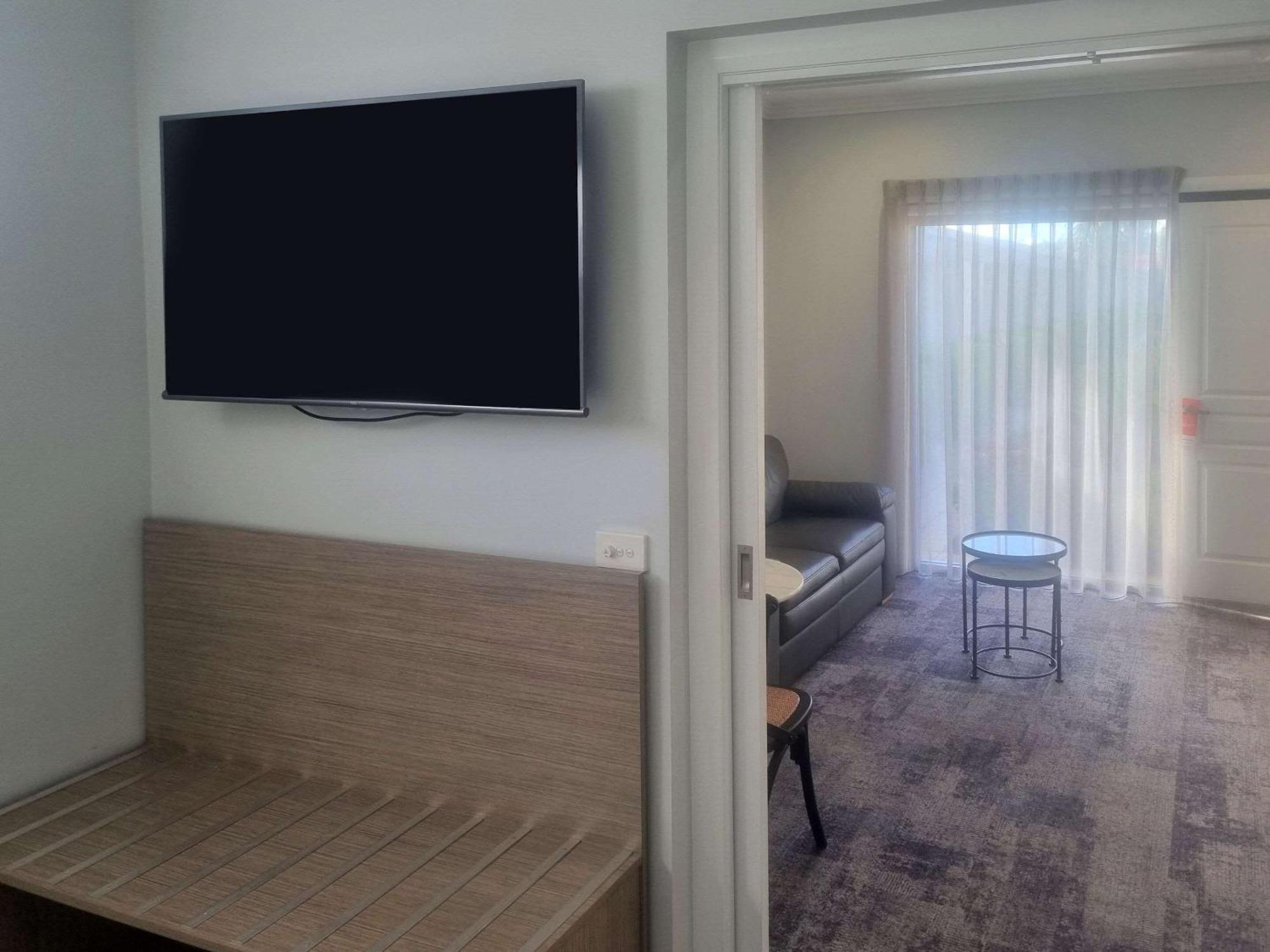 Comfort Inn Deakin Palms Милдура Екстериор снимка